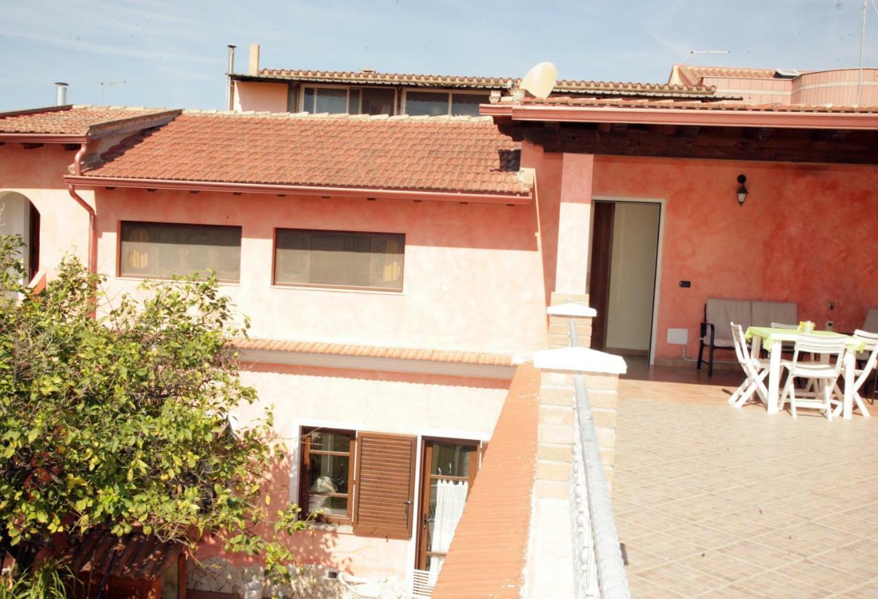 L'Isola Felice Apartment Monserrato Exteriör bild